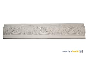EC 65 Eckgesims mit keltischer Ornamentik im Neuen Stil