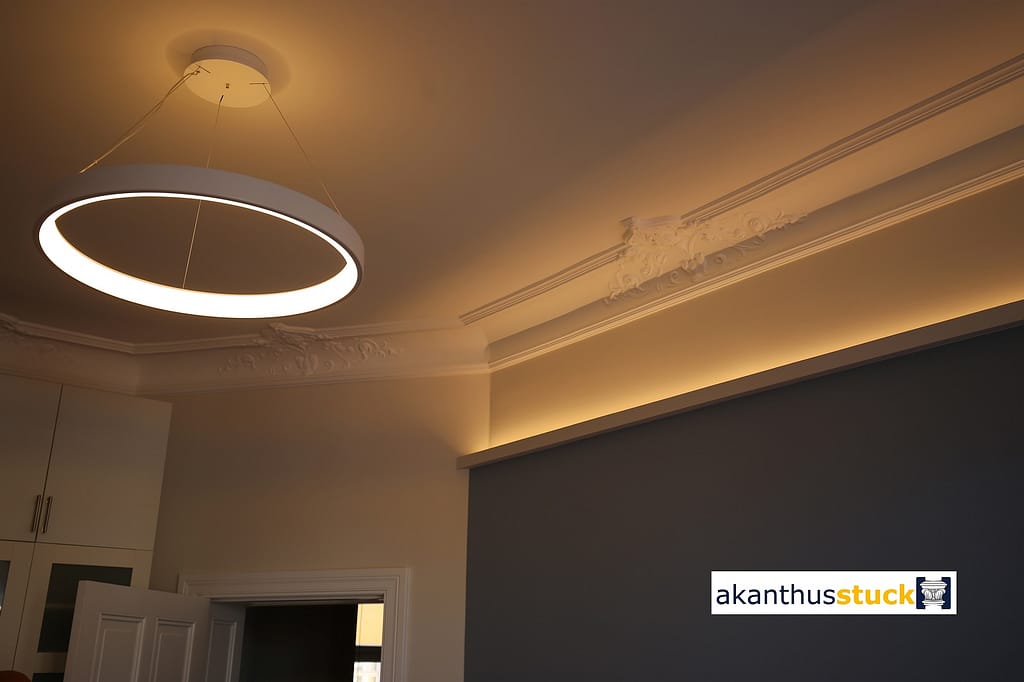 Gipsstuck Indirekte Beleuchtung in der Prenzlauer Prommenade in Berlin