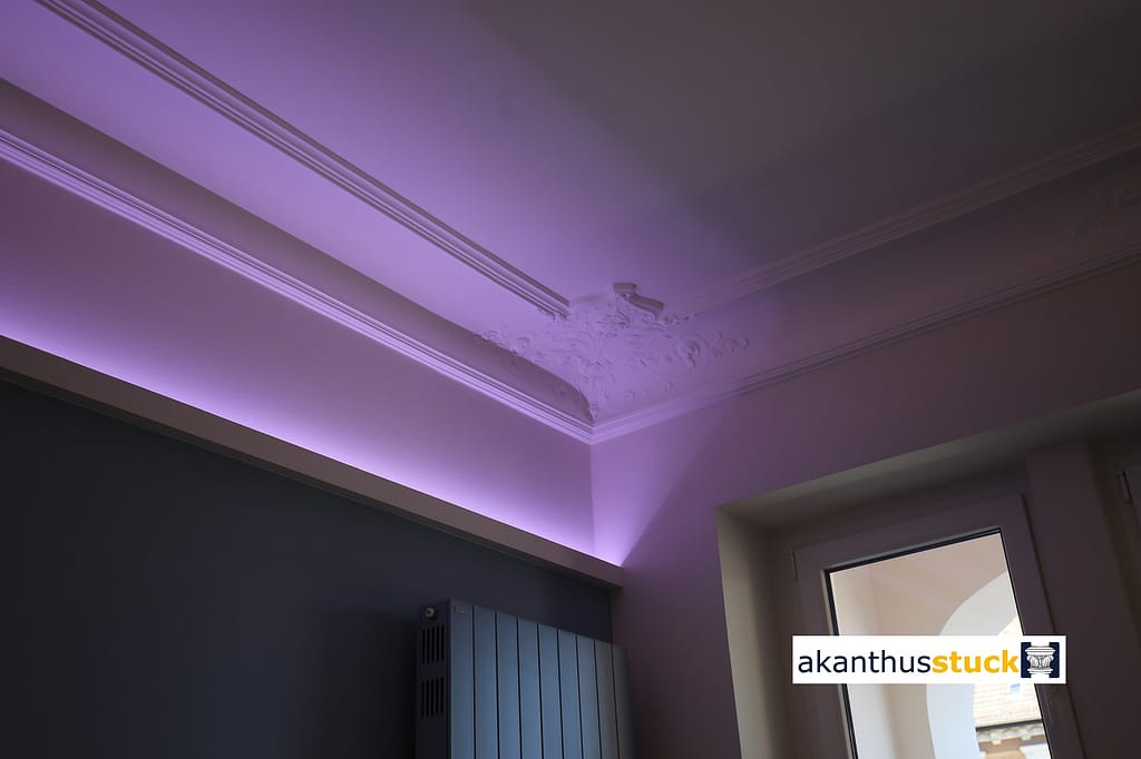 Gipsstuck Indirekte Beleuchtung in der Prenzlauer Prommenade in Berlin