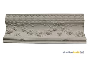 EC 62 Eckgesims „Scheunenviertel Serie“ mit Girlanden aus der Gründerzeit