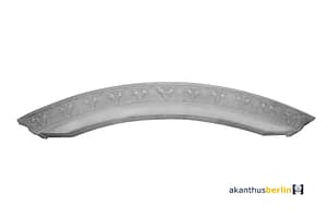 VD 02 Segmentbogenverdachung mit Akanthusblättern